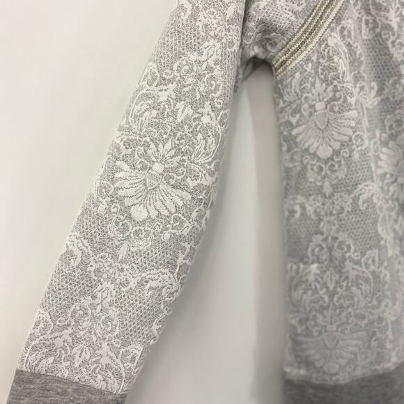 Maurices Womens Lace Overlay Gray Long Sleeve Sweater Top Medium - Picture 4 of 10